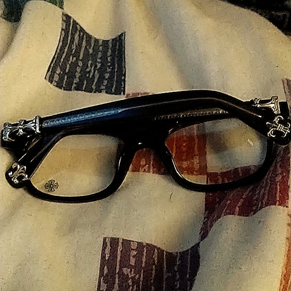 Chrome hearts